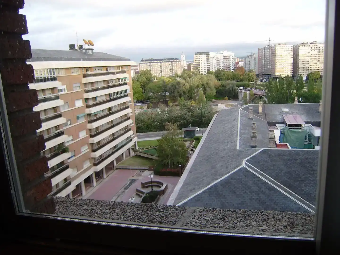 Exterior view of Flat for share in Valladolid  with Private garden, Parquet flooring and Storage room