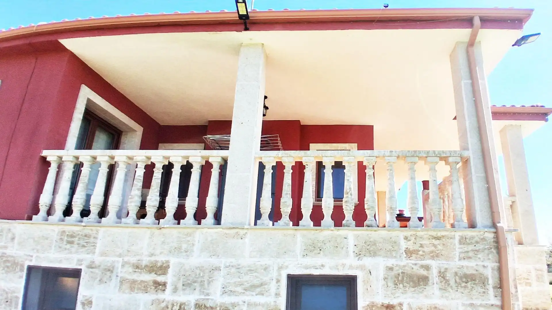 Außenansicht von Haus oder Chalet zum Verkauf in Ciudad Rodrigo mit Terrasse und Schwimmbad