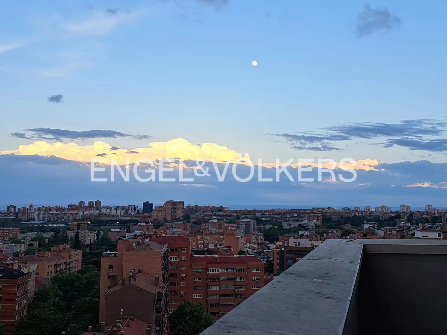 Terrace of Flat for rent in Madrid  with Air Conditioner, Heating and Parquet flooring