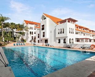 Piscina de Apartament en venda en Marbella amb Aire condicionat, Moblat i Piscina comunitària