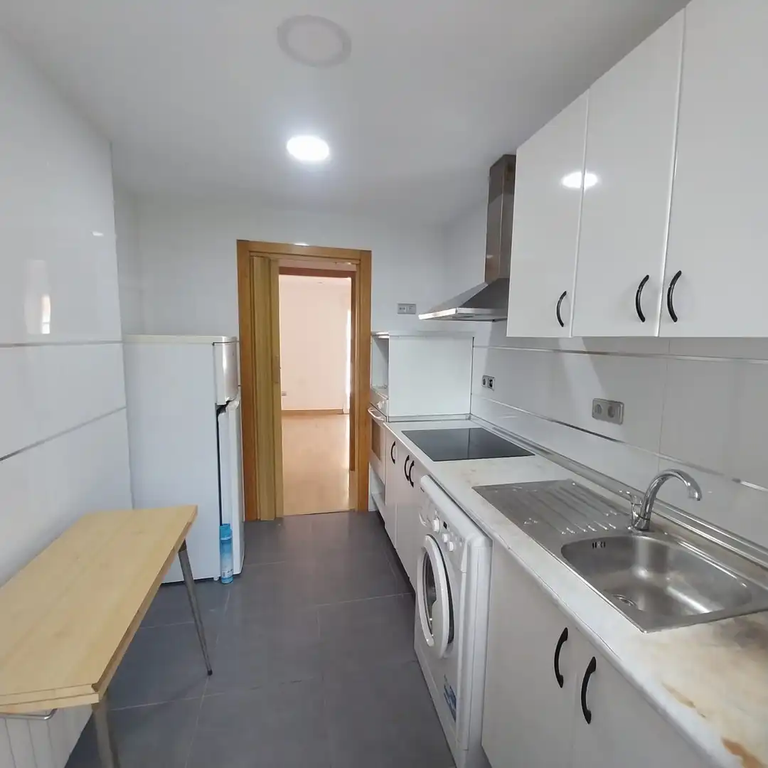Kitchen of Flat for sale in Valladolid  with Heating, Parquet flooring and Terrace