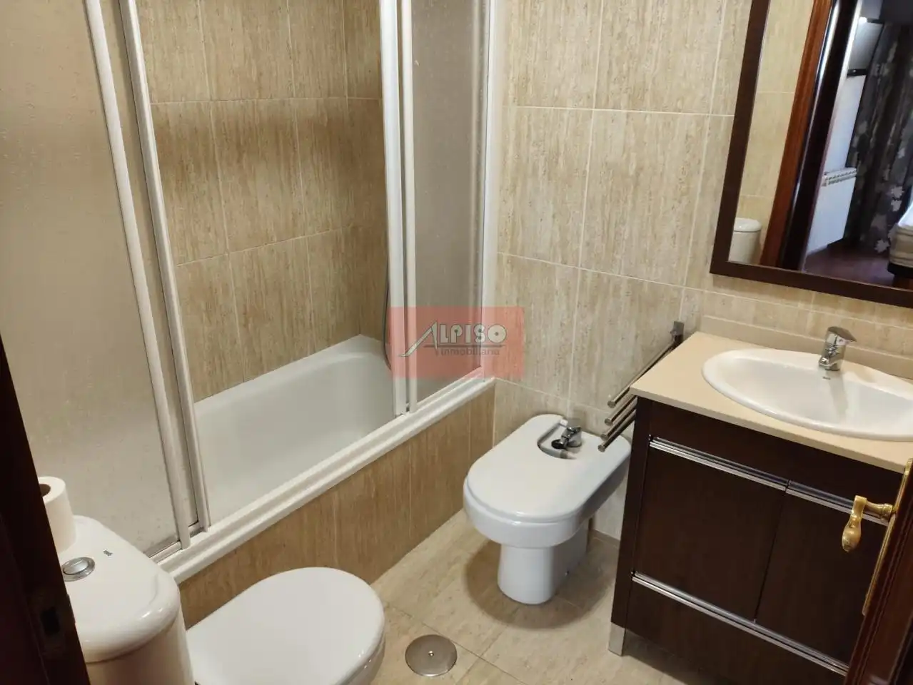 Badezimmer von Wohnungen zum Verkauf in Ourense Capital  mit Heizung und Terrasse