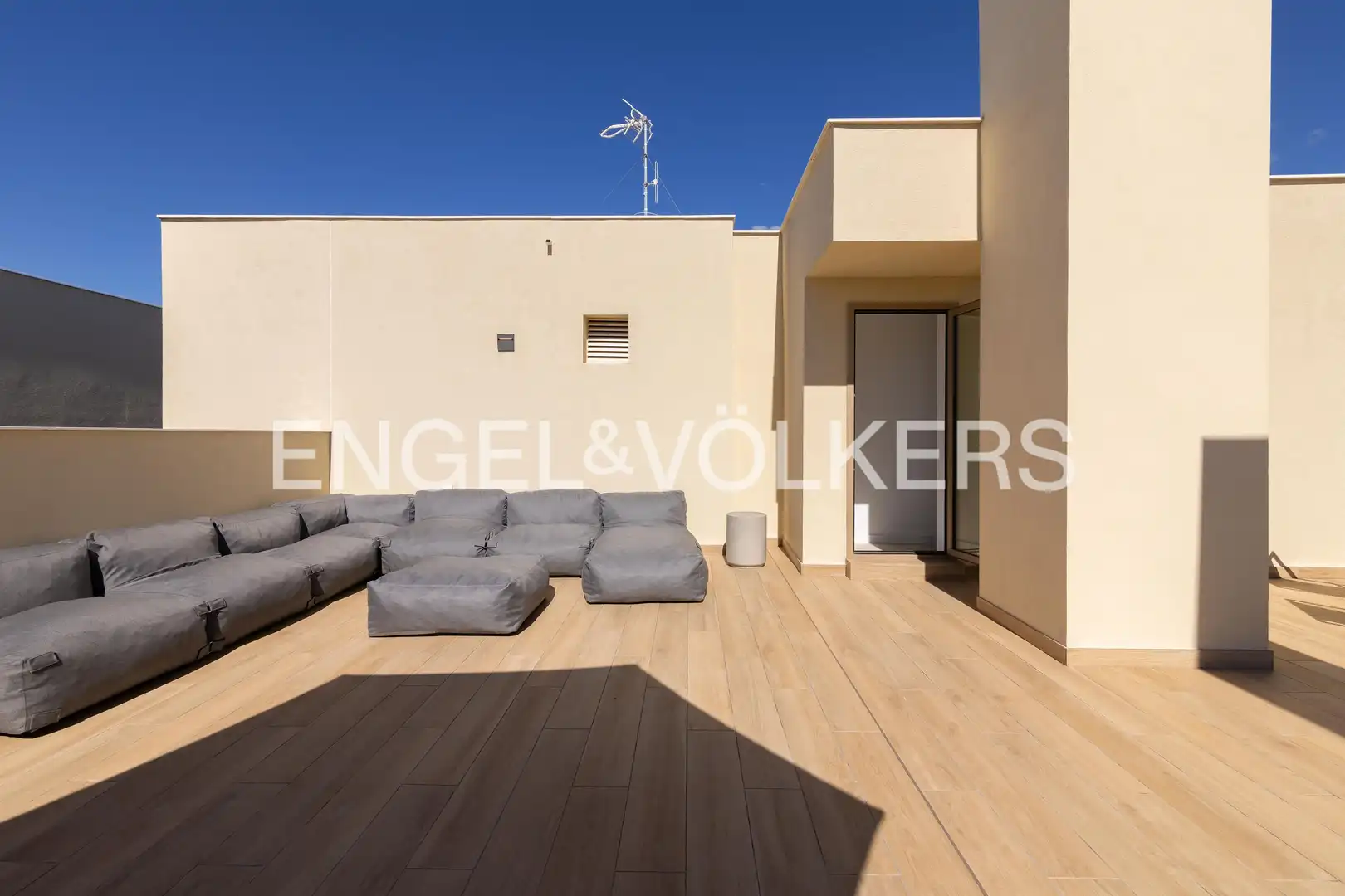 Attic for rent in Playa del Puig