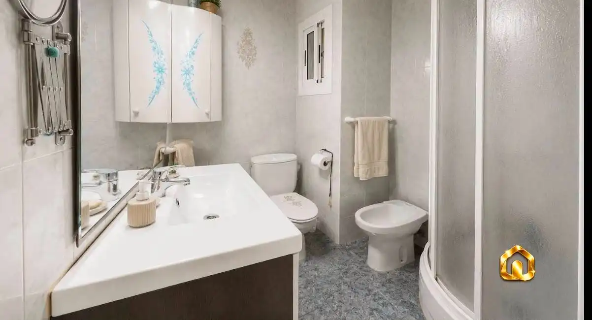Baño de Piso en venta en Mollet del Vallès con Aire acondicionado, Horno y Balcón