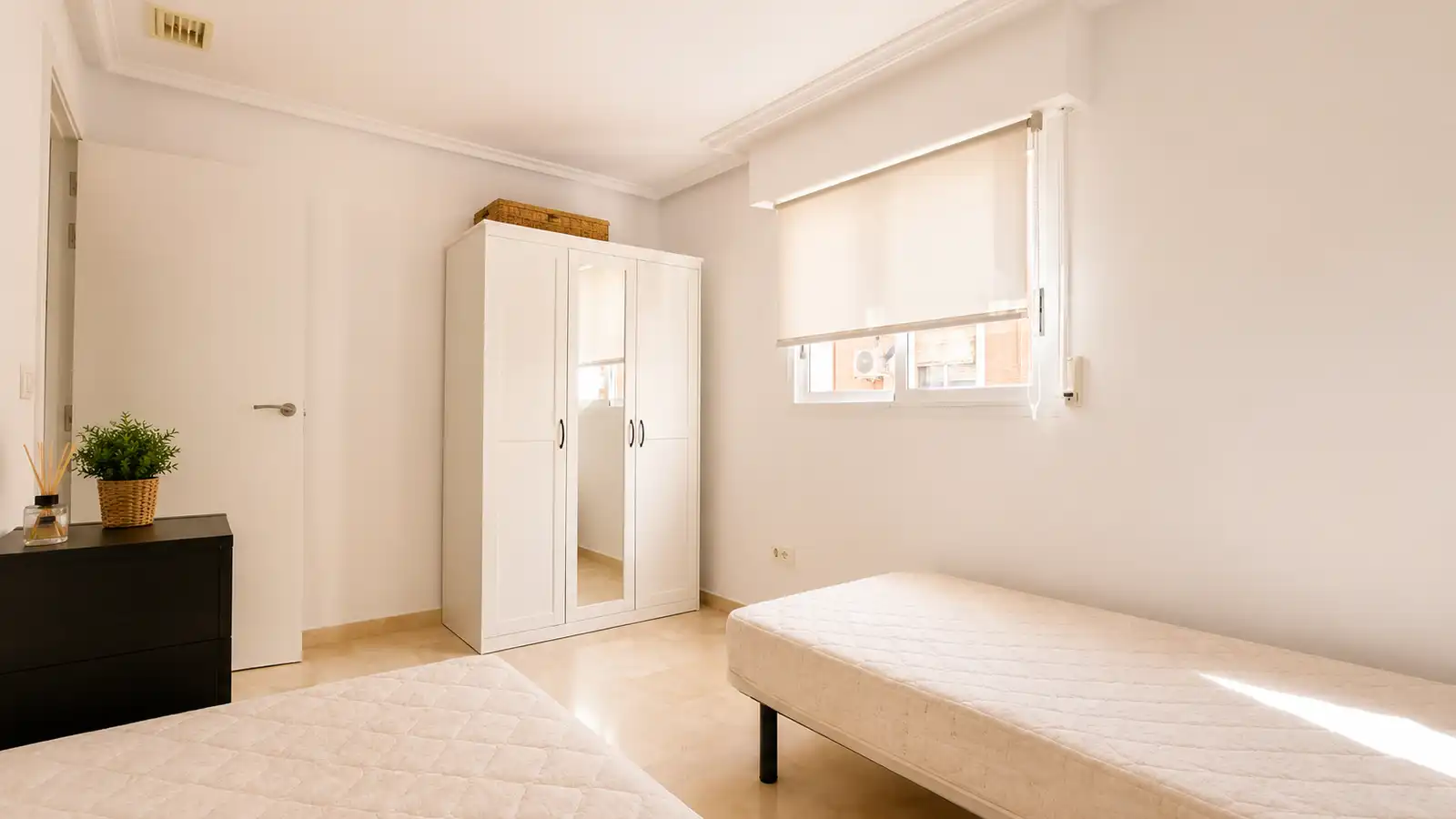Dormitori de Casa o xalet en venda en Elche / Elx amb Aire condicionat, Calefacció i Jardí privat