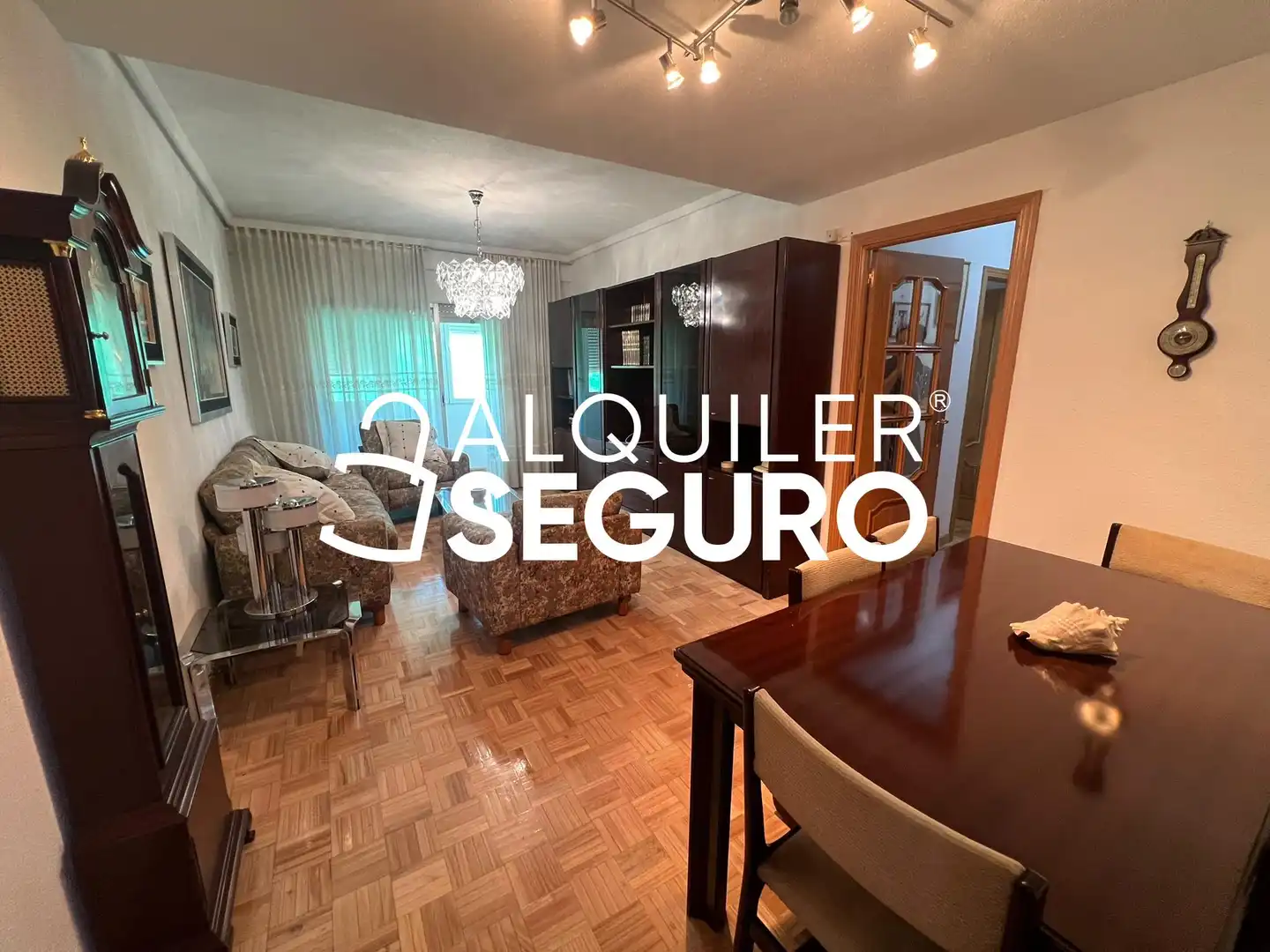 Habitación de Piso de alquiler en Madrid con Calefacción y Amueblado