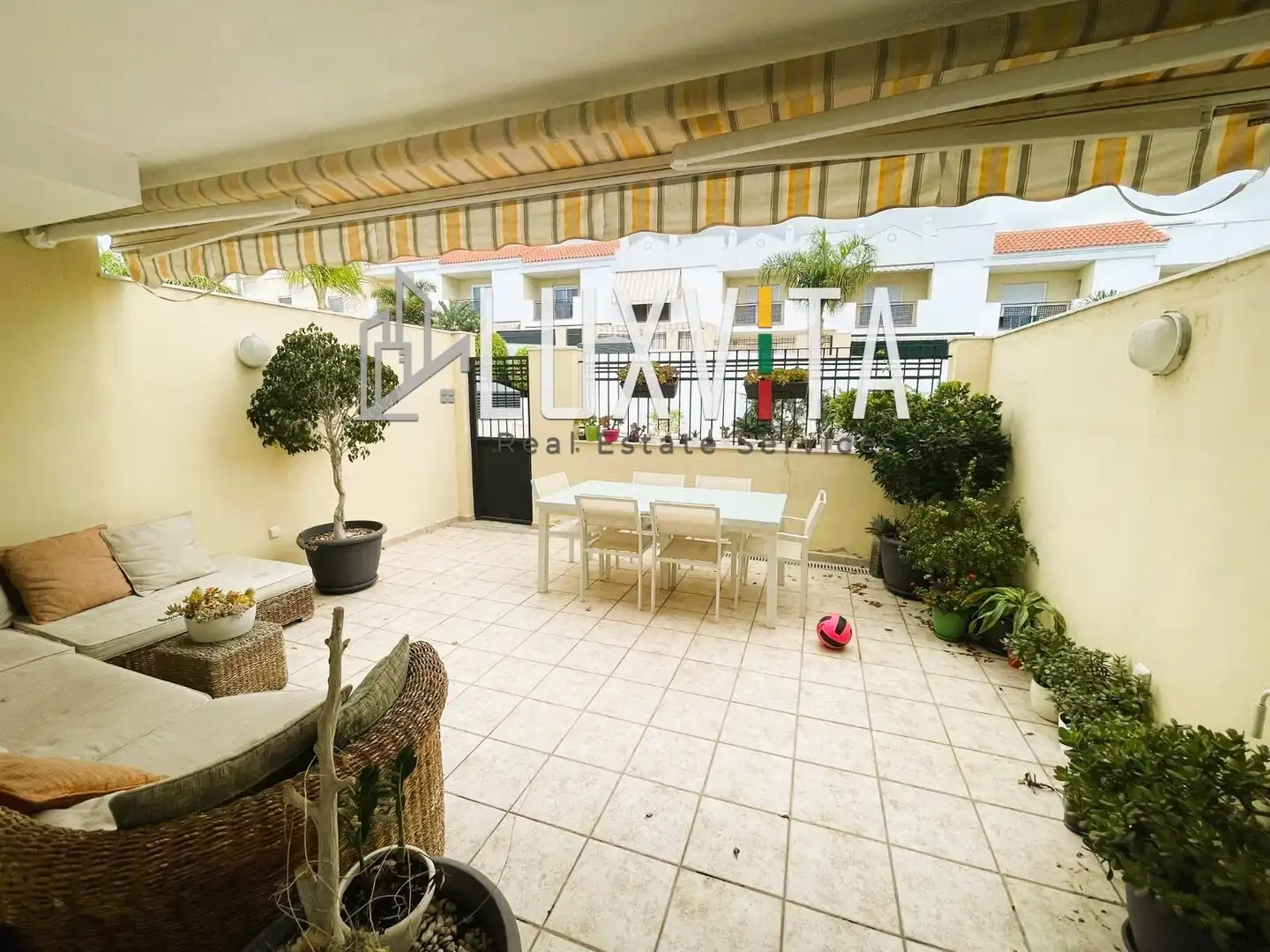 Terraza de Casa adosada en venta en Adeje con Aire acondicionado, Jardín privado y Terraza