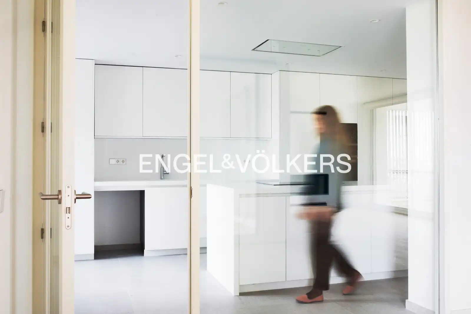 Cocina de Ático en venta en Mairena del Aljarafe con Aire acondicionado, Calefacción y Jardín privado
