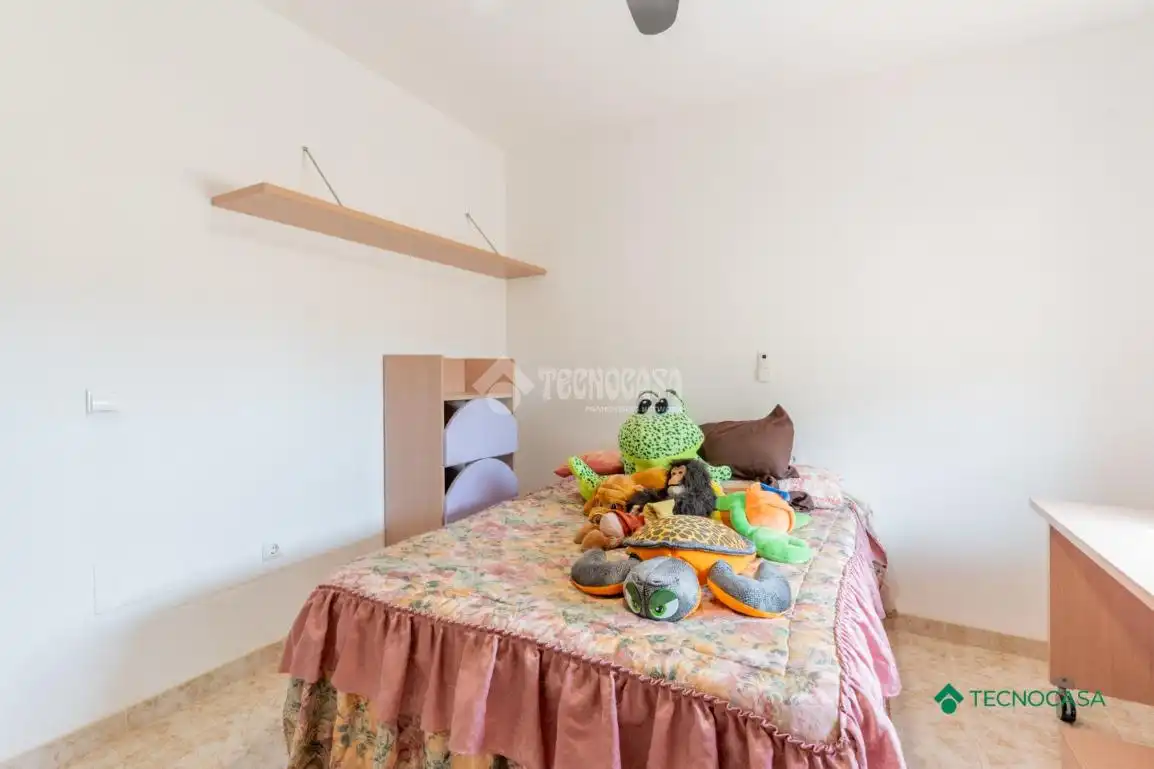 Bedroom of Detached homes for sale in Roquetas de Mar  with Air Conditioner and Terrace