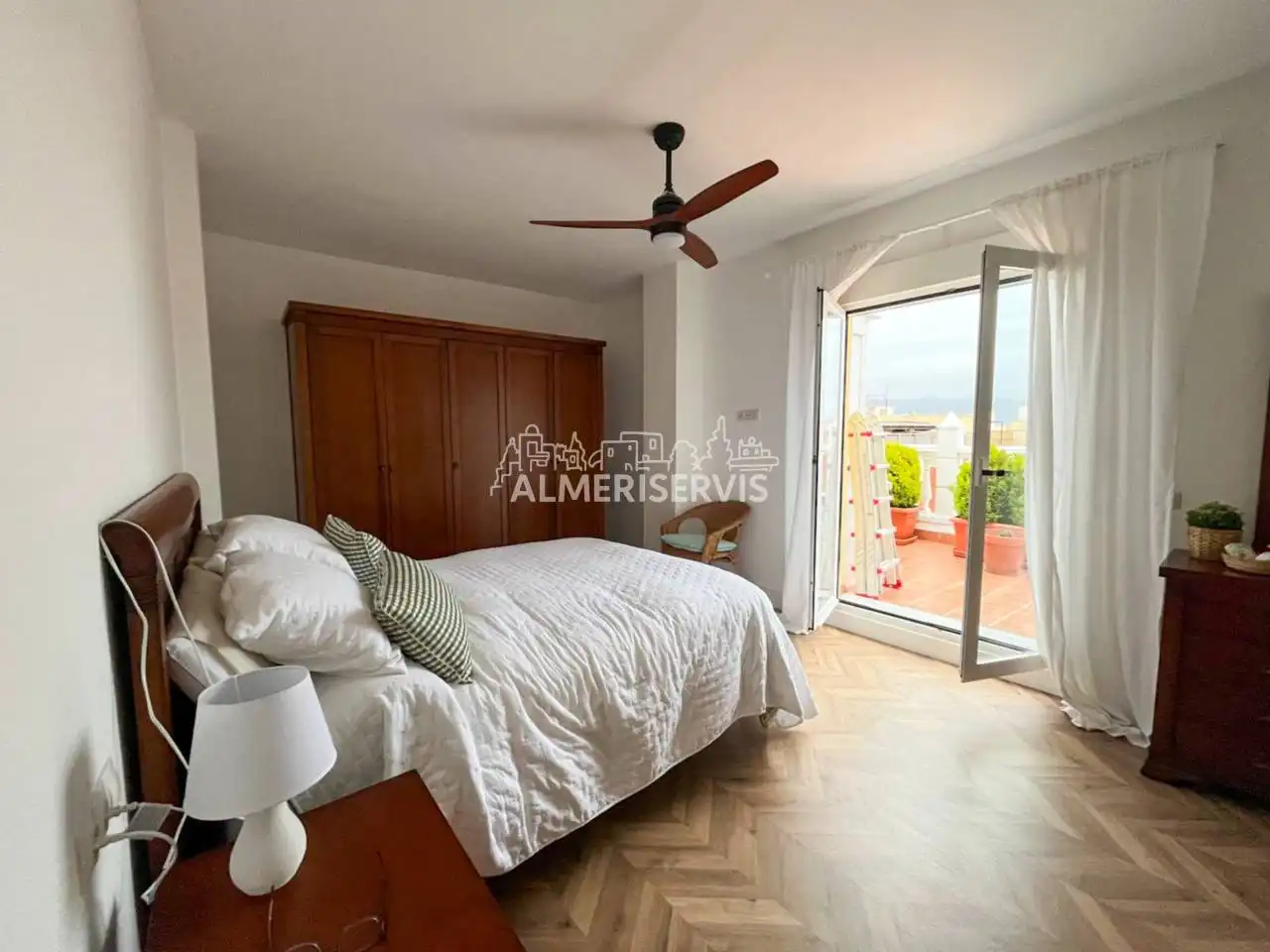 Bedroom of Attic for sale in Adra  with Air Conditioner, Parquet flooring and Terrace