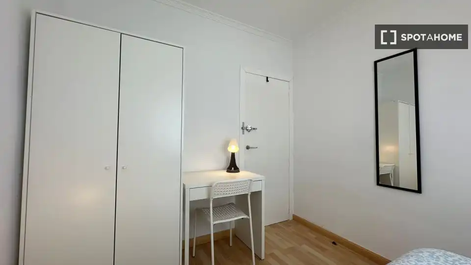 Bedroom of Flat for rent in Alcalá de Henares  with Air Conditioner, Heating and Furnished