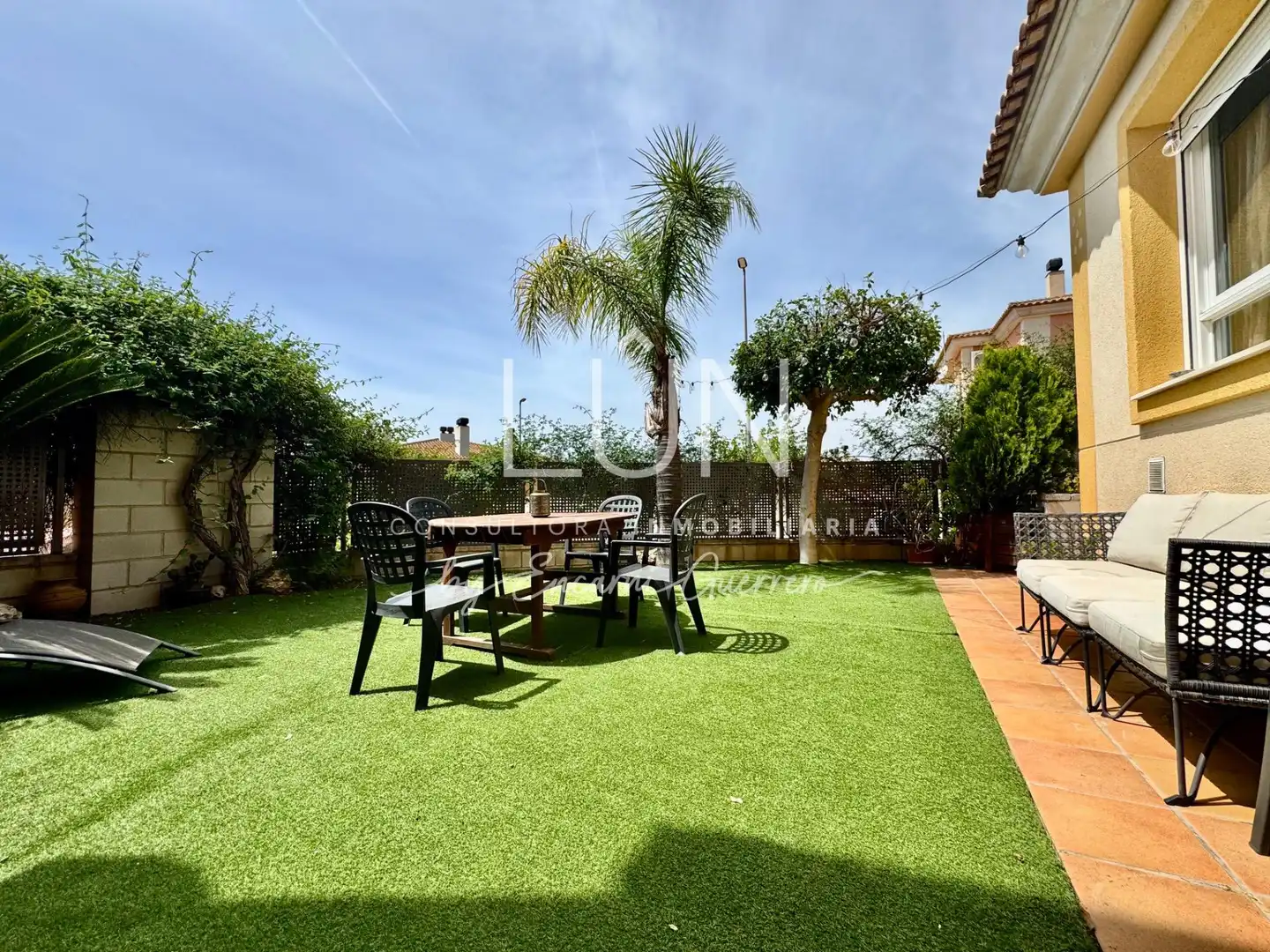 Casa adosada en venta en Altorreal - El Chorrico