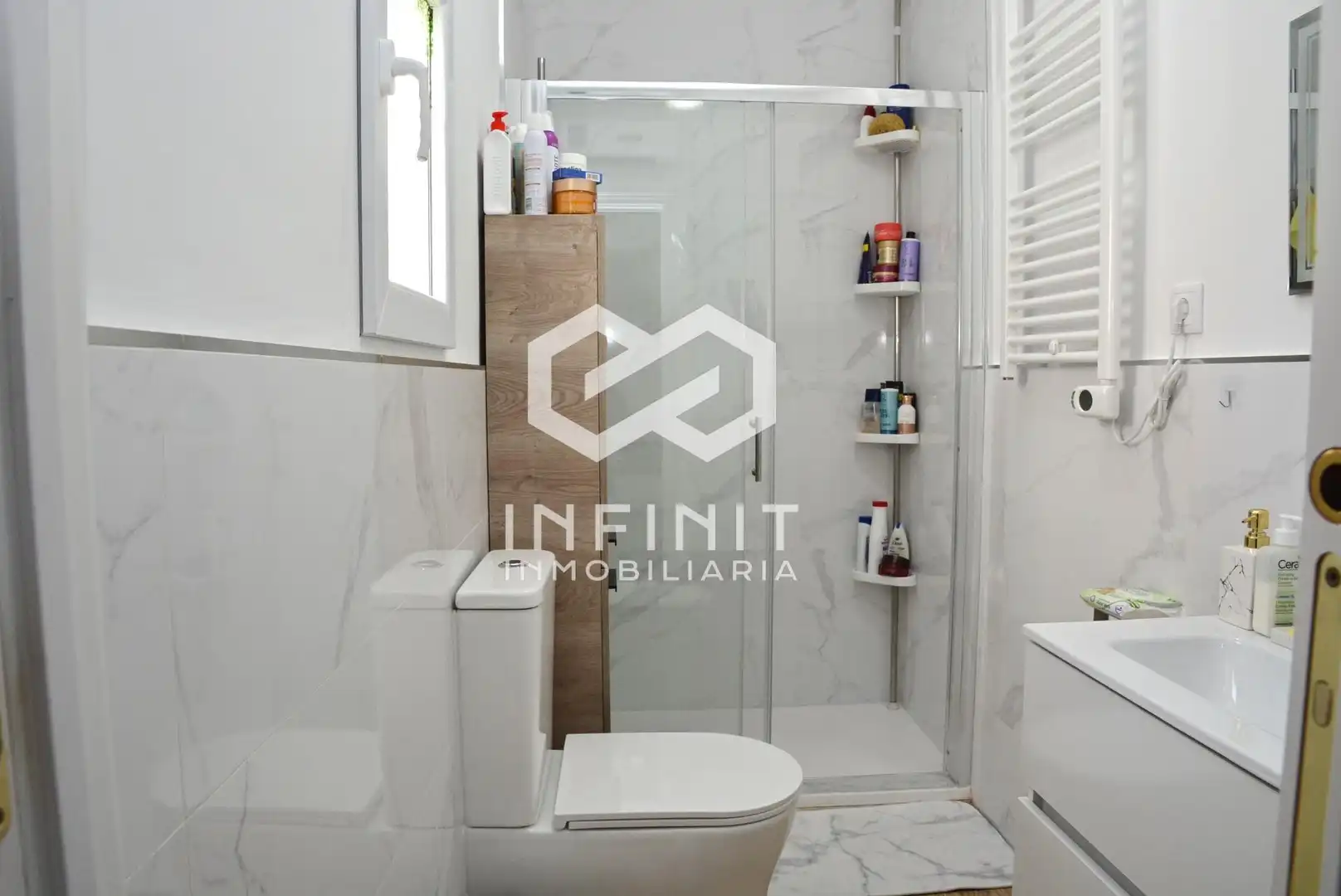 Bathroom of Houses for sale in Mazuecos  with Air Conditioner and Balcony