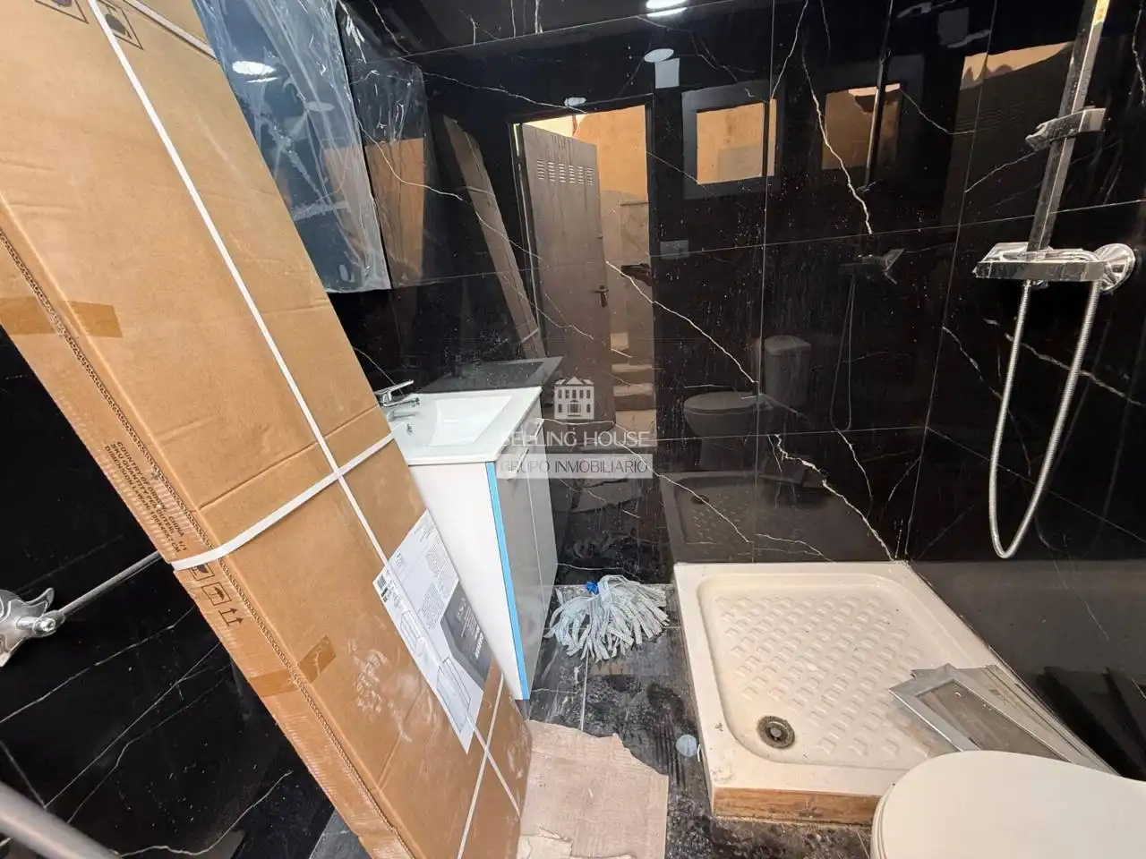 Baño de Casa o chalet en venta en Xirivella con Jardín privado, Terraza y Alarma
