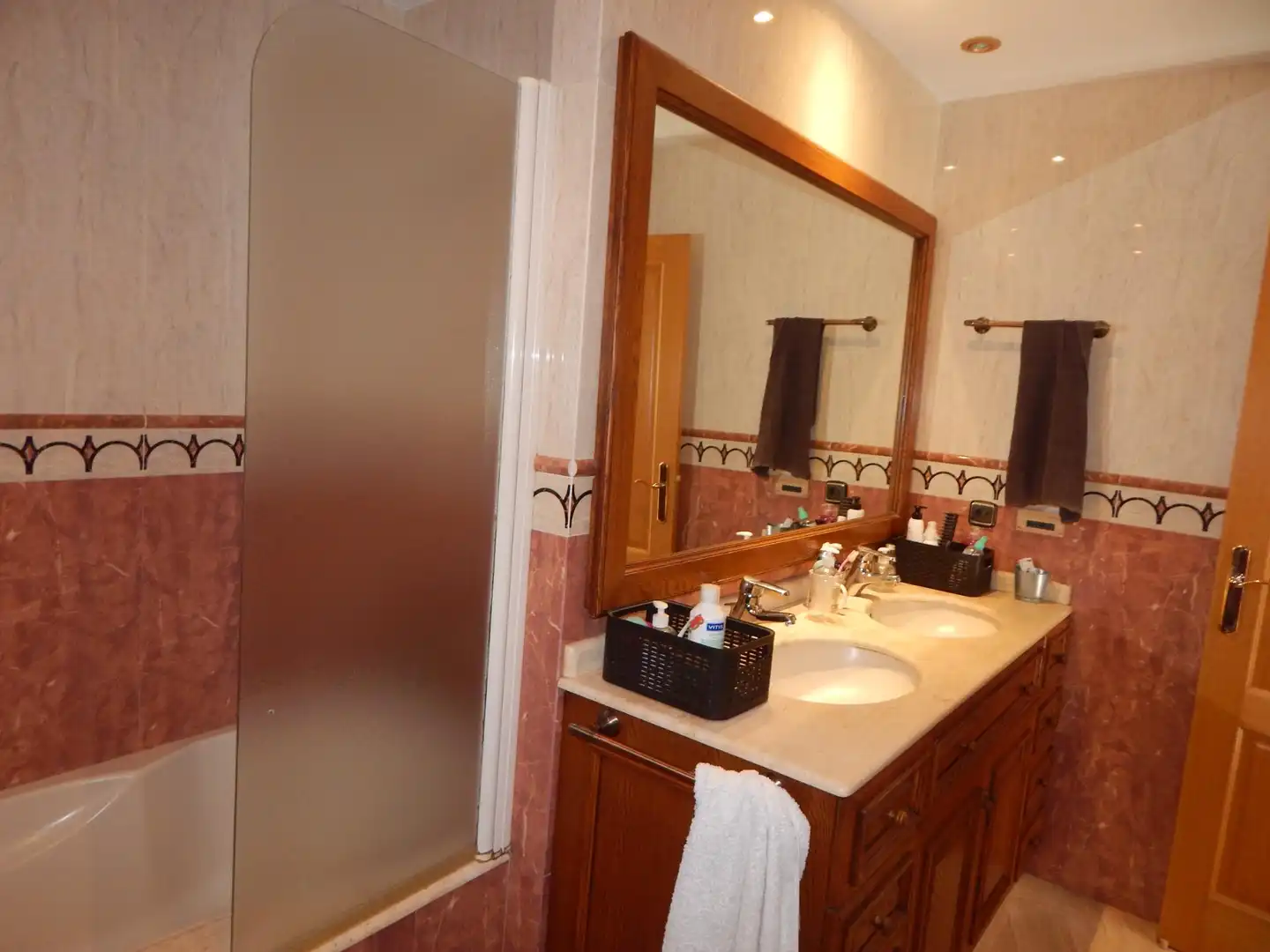 Bathroom of Flat for sale in Bocairent  with Air Conditioner, Heating and Furnished