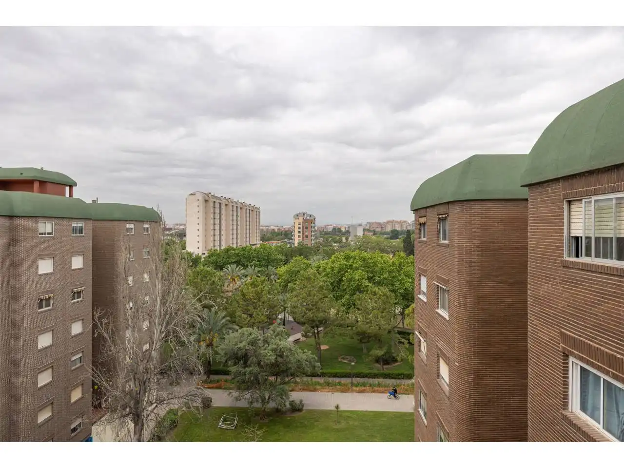 Habitación de Piso en venta en Valencia con Aire acondicionado y Terraza