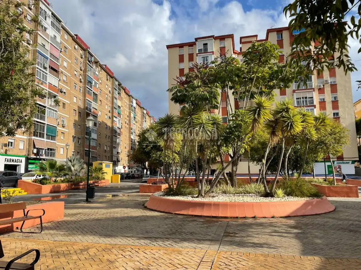 Vista exterior de Local en venta en Málaga con Aire acondicionado