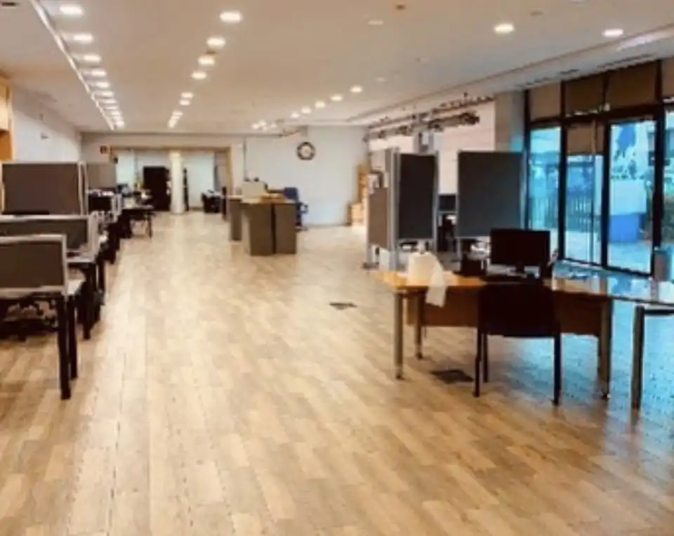 Nave industrielle avec ascenseur à vendre à Centro Urbano, imagen 2