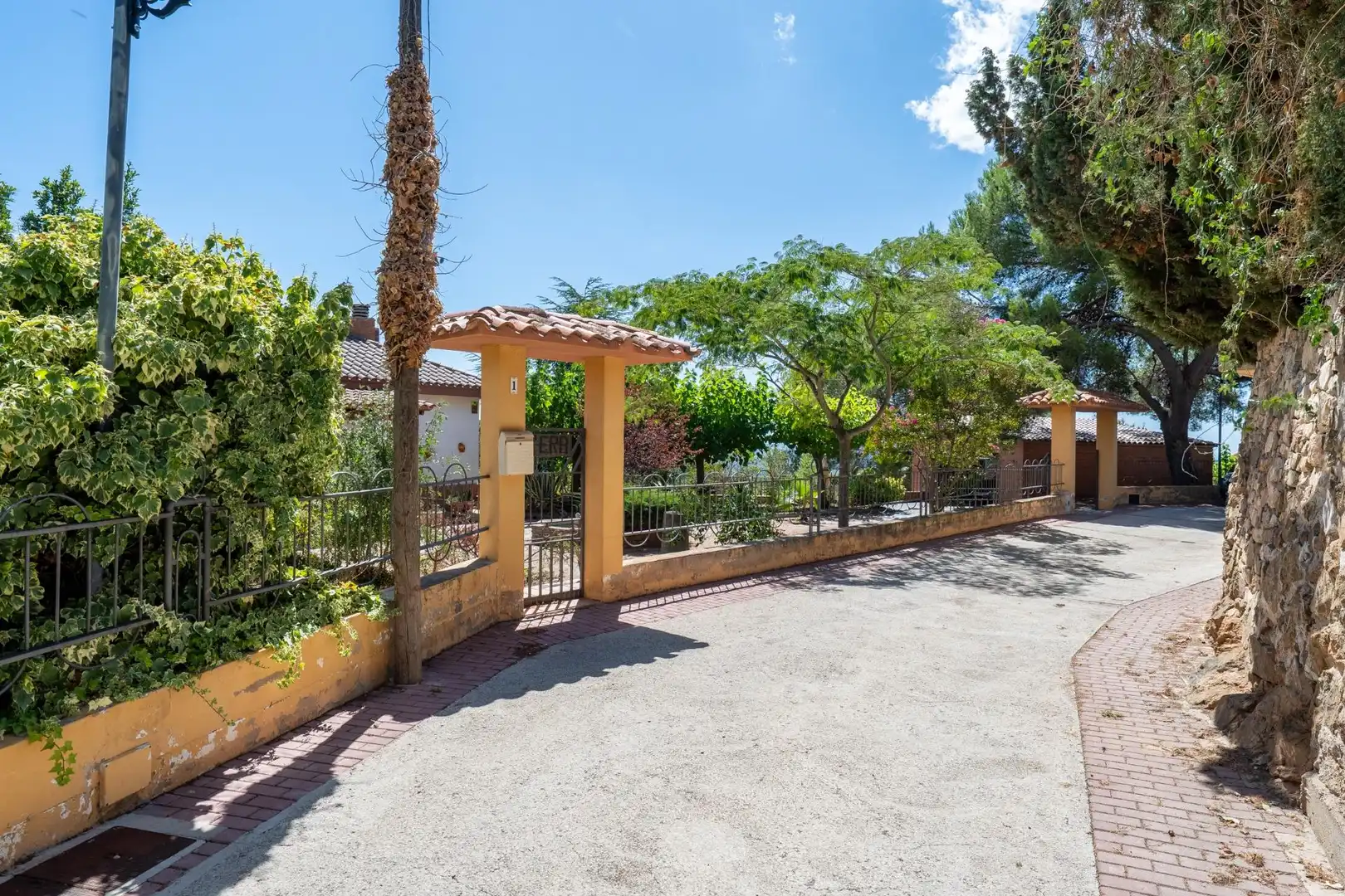 Vista exterior de Casa o xalet en venda en Figuerola del Camp amb Calefacció, Jardí privat i Terrassa