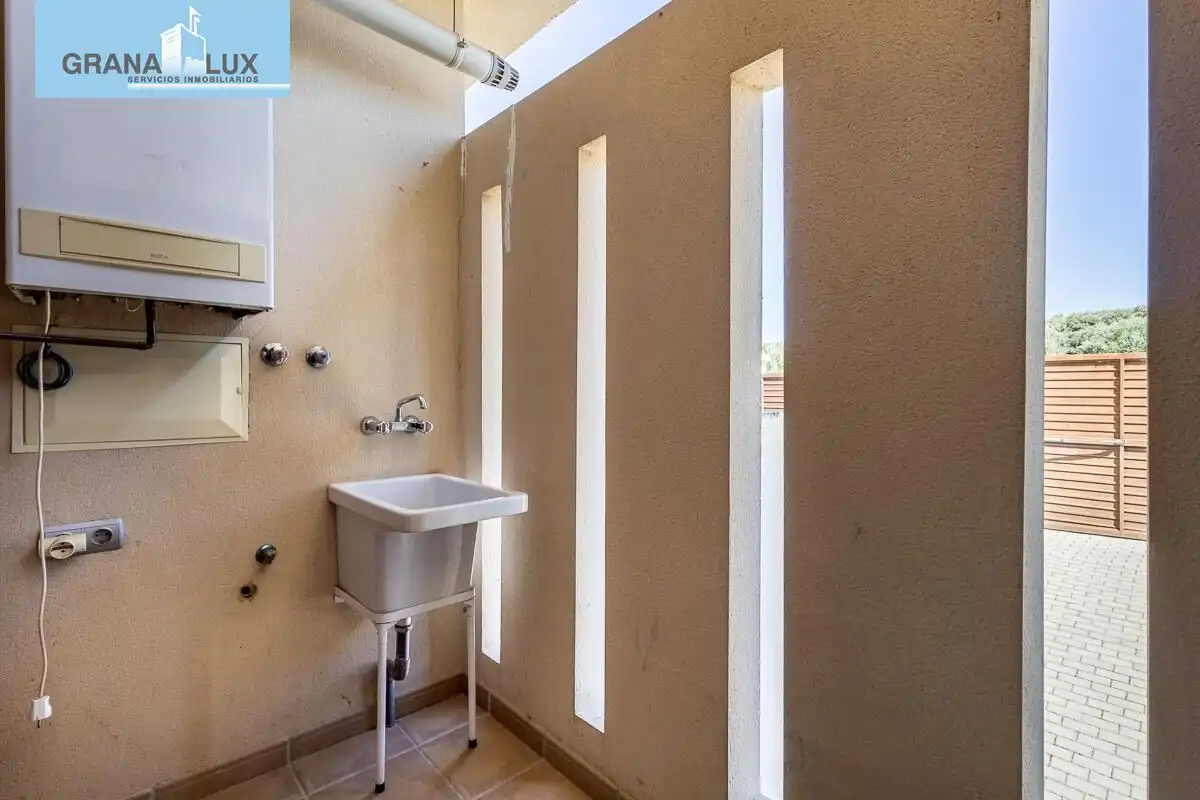 House with terrace for sale in Calle Guadiana, imagen 13