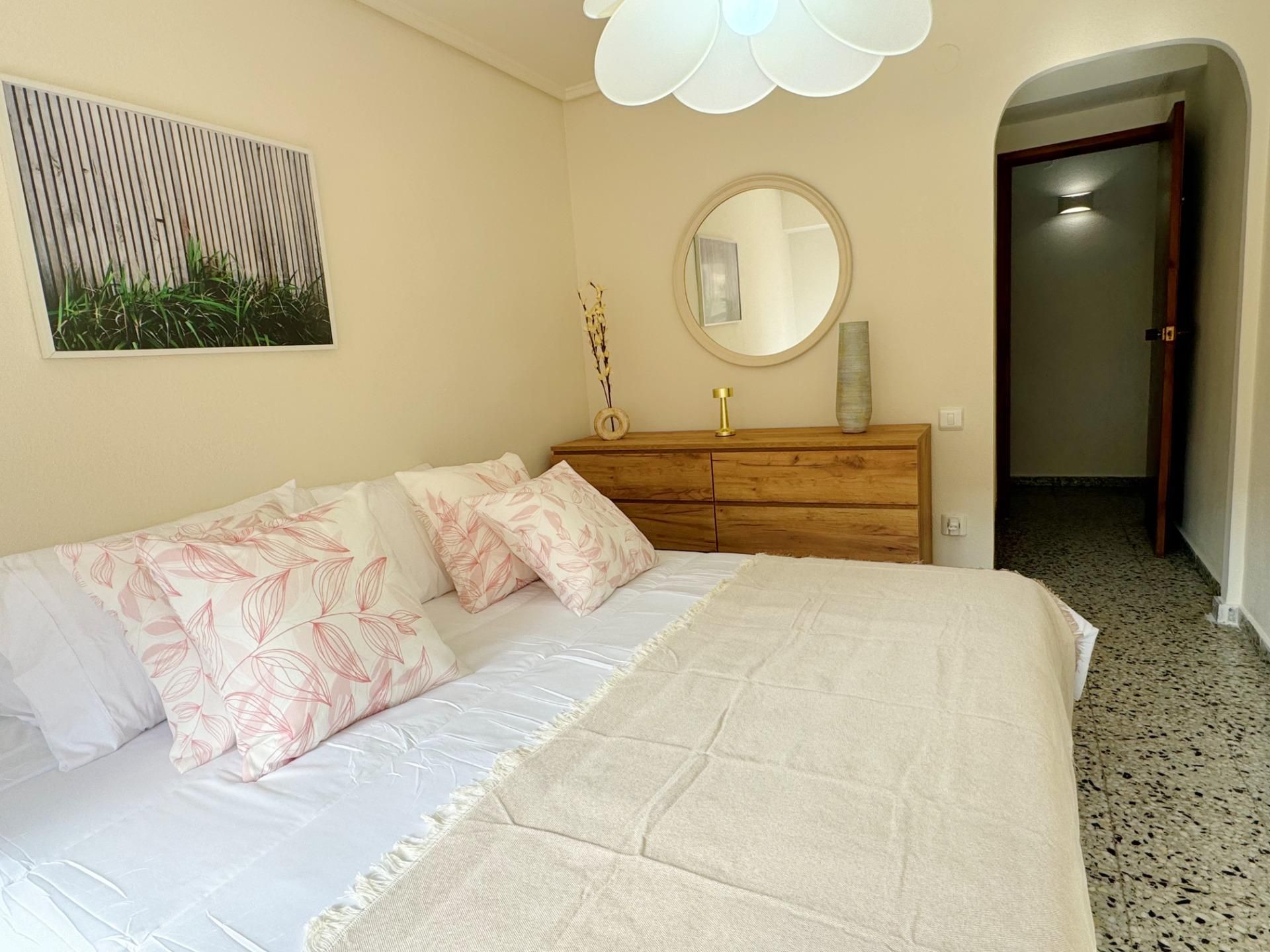 Bedroom of Apartment to rent in El Campello  with Heating, Terrace and Balcony