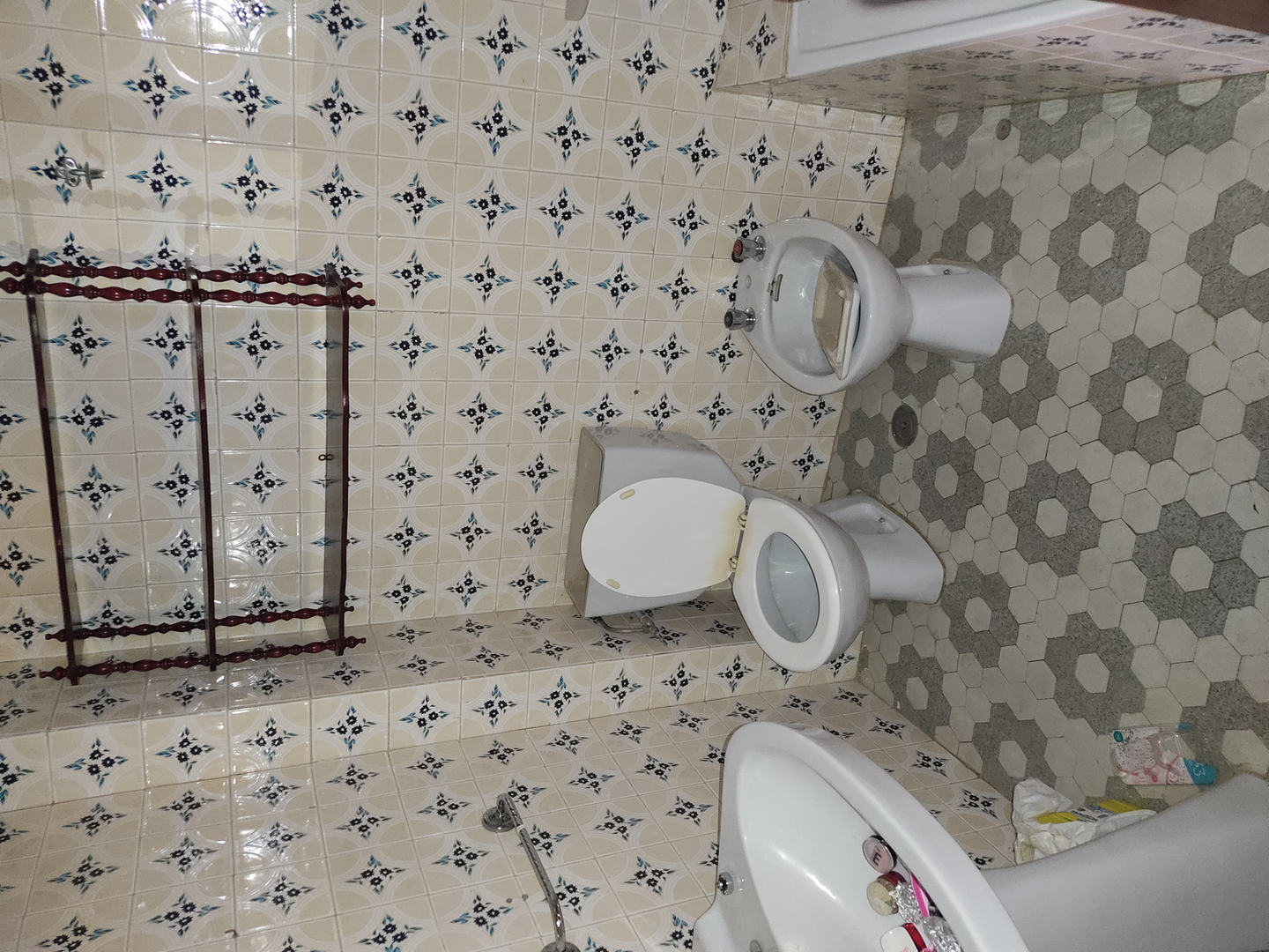 Bathroom of Flat for sale in Daimiel  with Terrace
