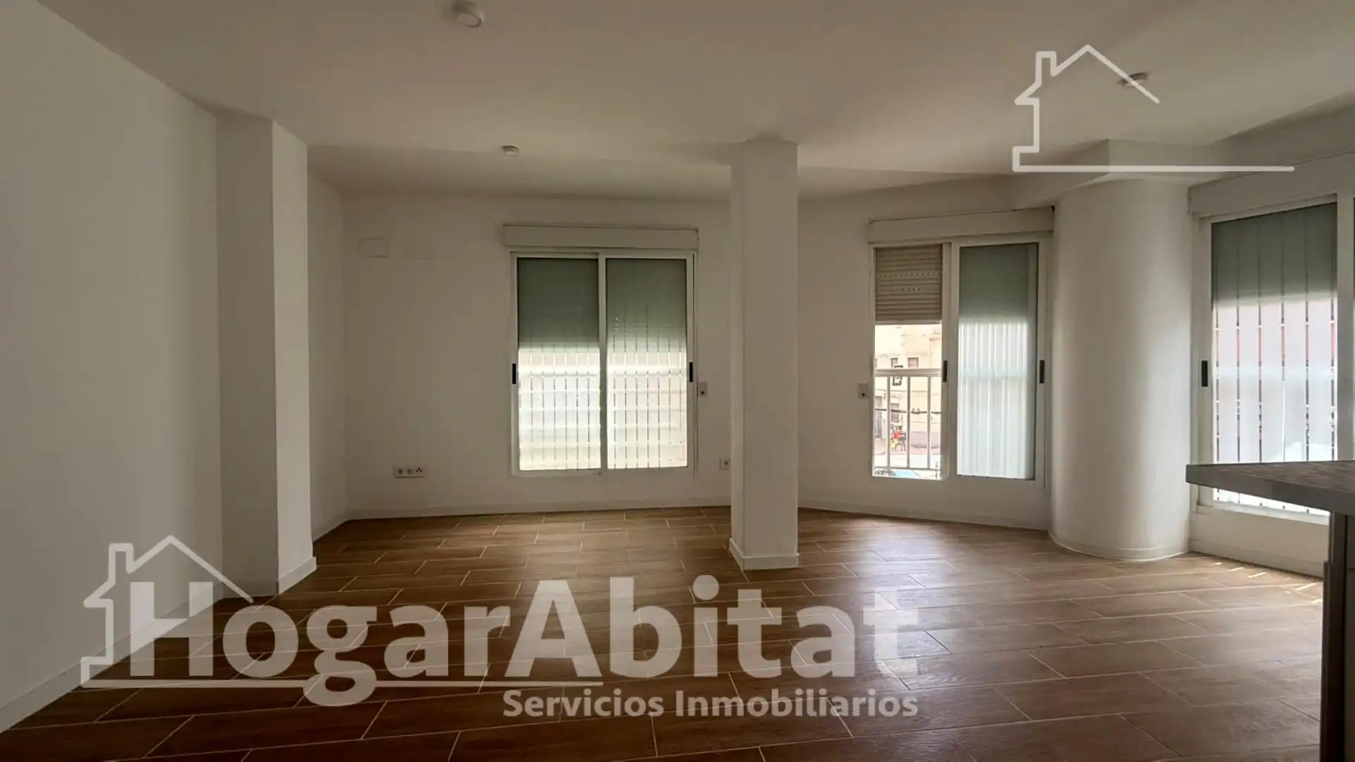 Living room of Flat for sale in Tavernes de la Valldigna  with Storage room