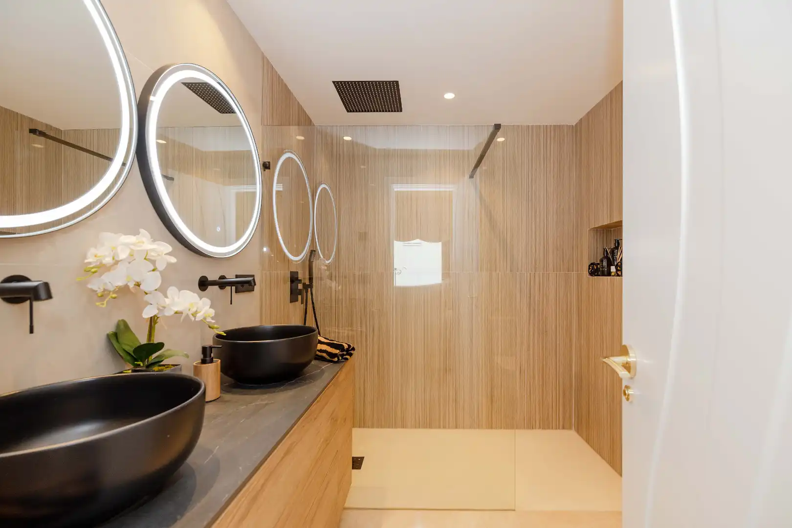 Baño de Ático en venta en Marbella con Aire acondicionado, Calefacción y Terraza