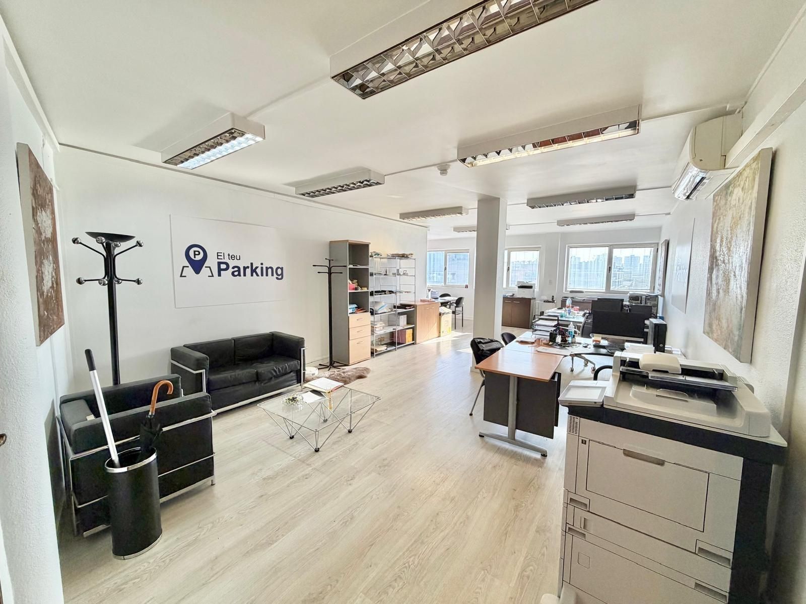Aparcament de Oficina en venda en L'Hospitalet de Llobregat