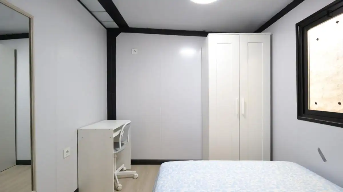 Habitación de Apartamento de alquiler en Madrid con Aire acondicionado, Calefacción y Amueblado