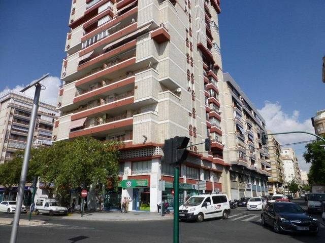 Oficina en Venta en Reina Victoria - Miguel Hernández