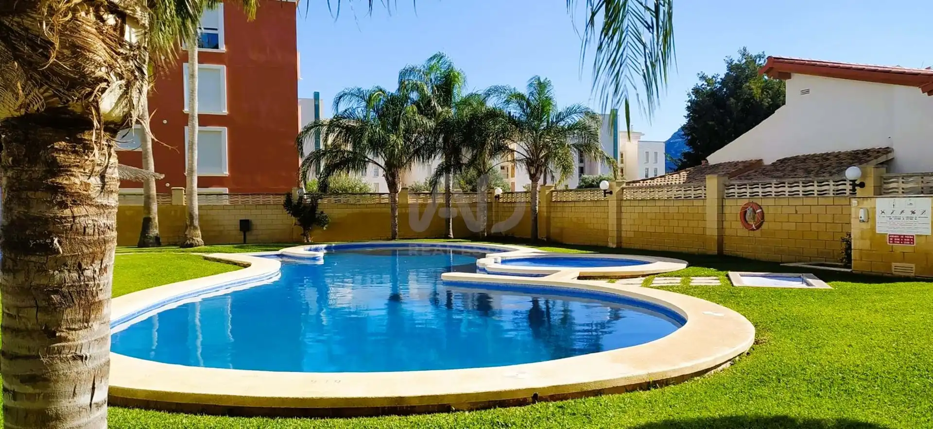 Schwimmbecken von Wohnung zum Verkauf in Dénia mit Terrasse und Schwimmbad