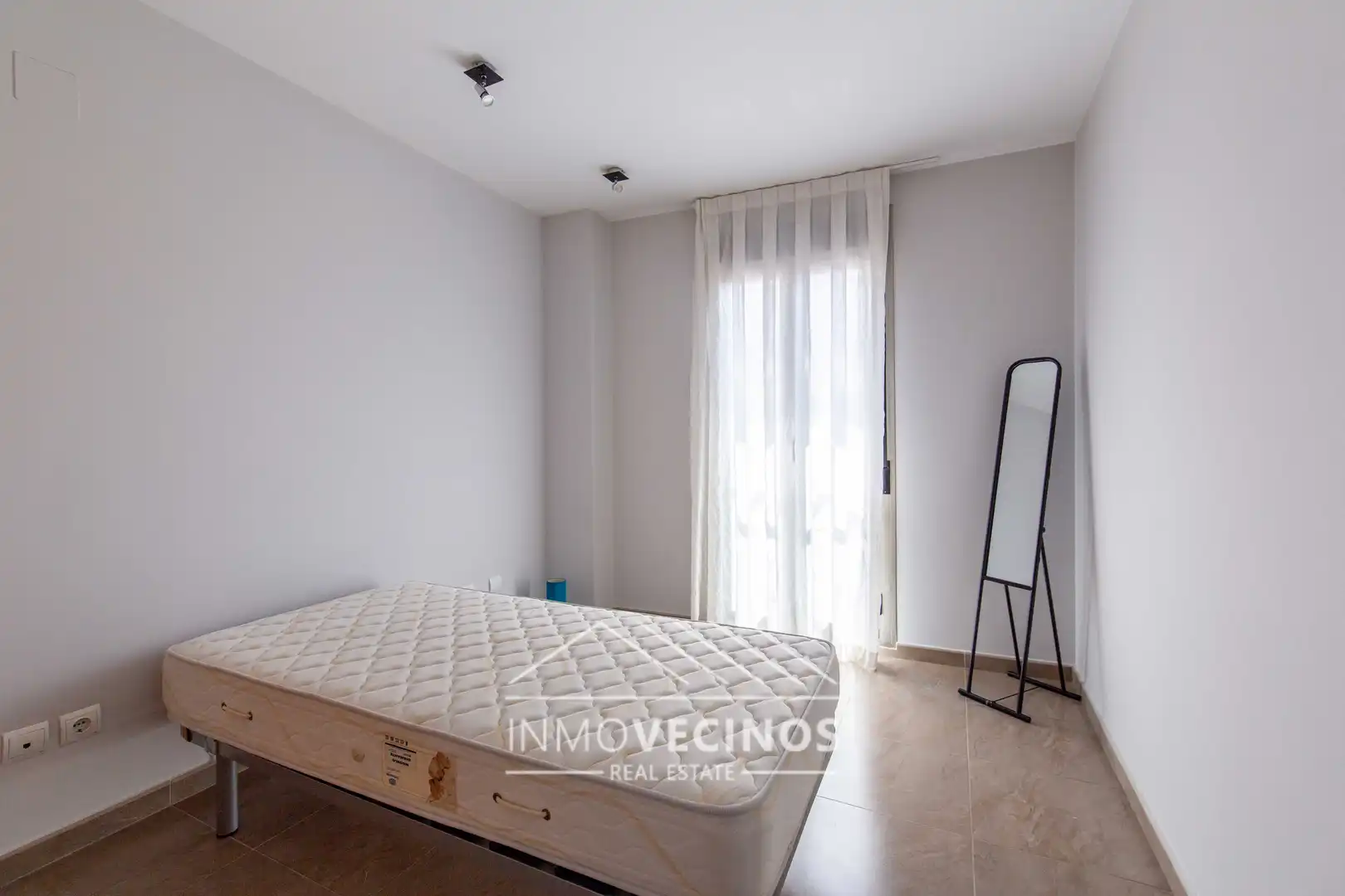 Dormitori de Dúplex de lloguer en Valencia amb Moblat