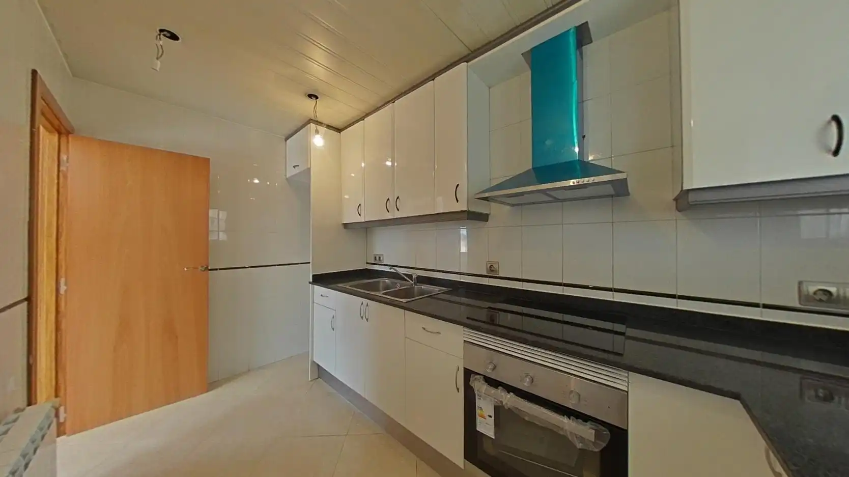 Cocina de Piso en venta en Terrassa con Calefacción
