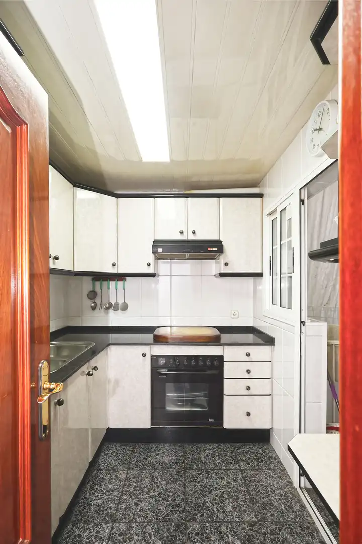 Appartamento con terrazza in vendita a Carrer de Miralta, imagen 3