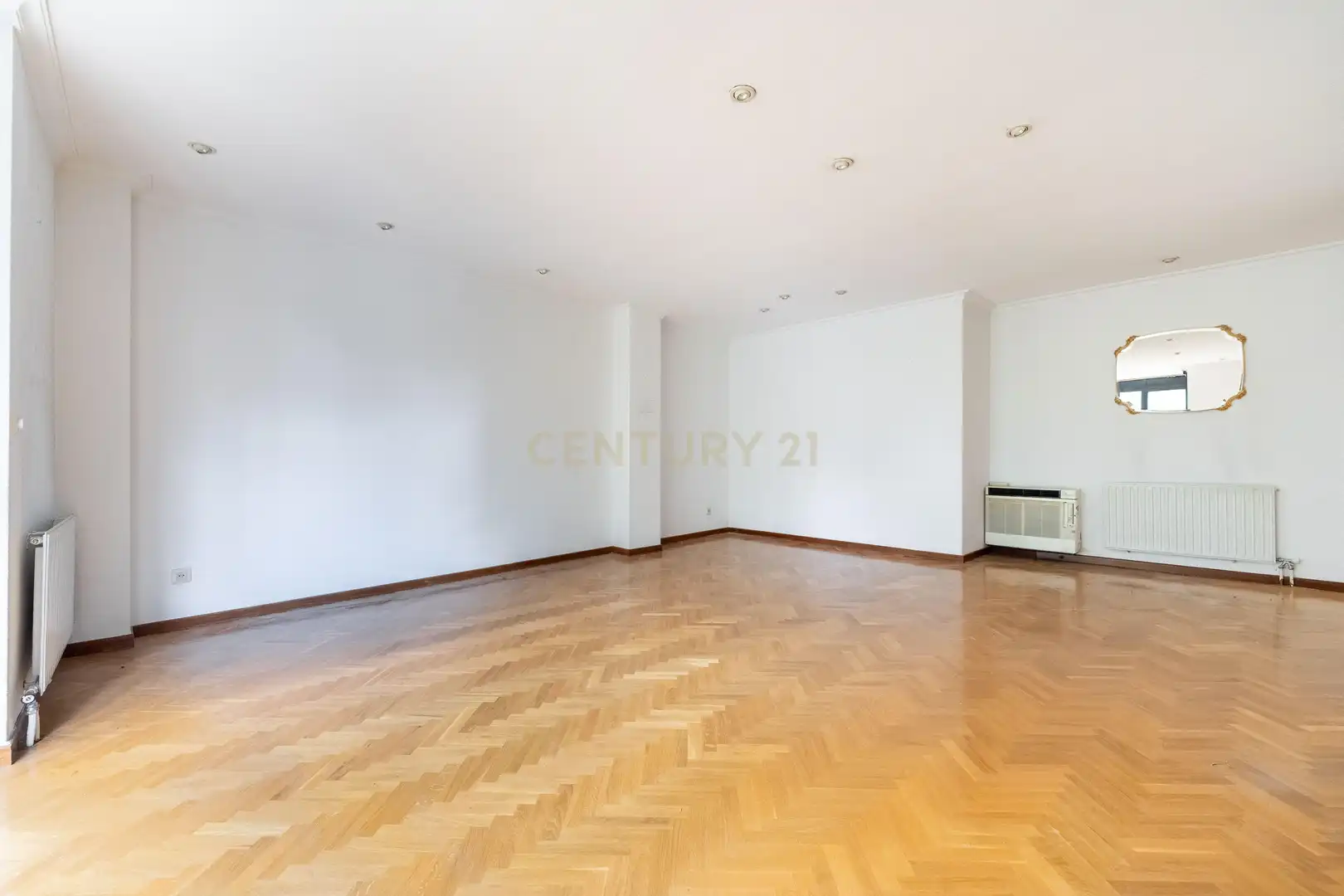 Piso en venta en CL CALERUEGA 106MADRID (MADRID), 106, Costillares