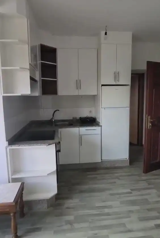 Cocina de Apartamento de alquiler en Nigrán con Calefacción, Trastero y Amueblado