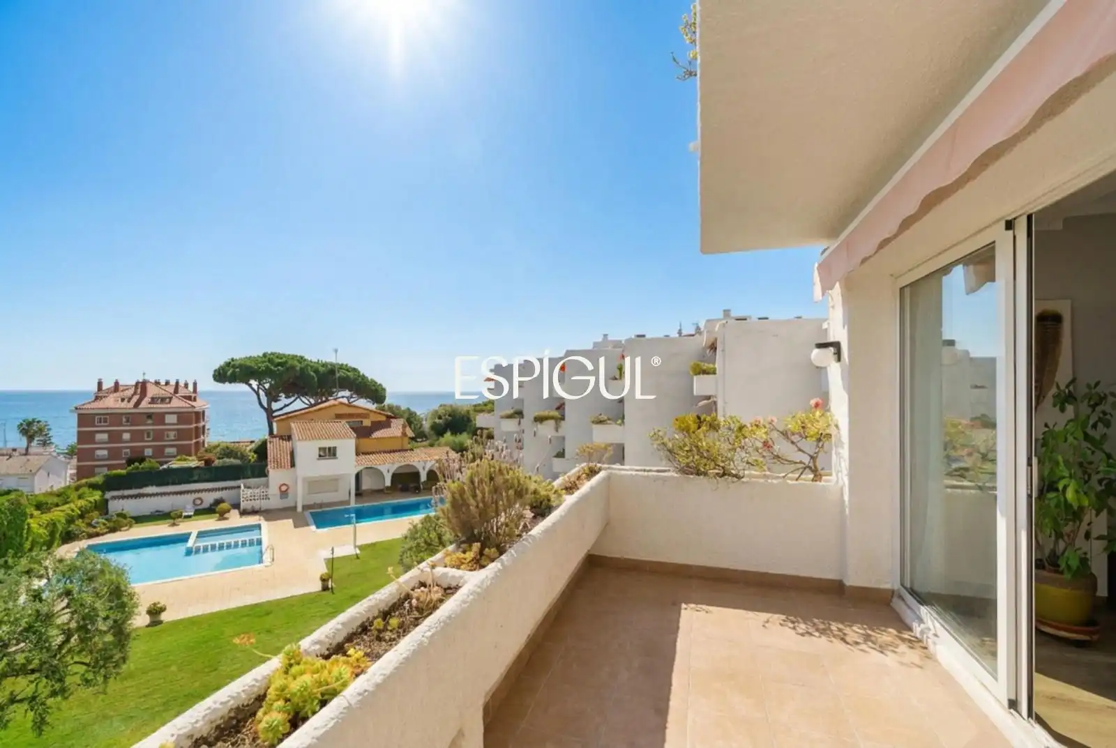 Habitación de Ático en venta en Sant Andreu de Llavaneres con Calefacción, Terraza y Trastero