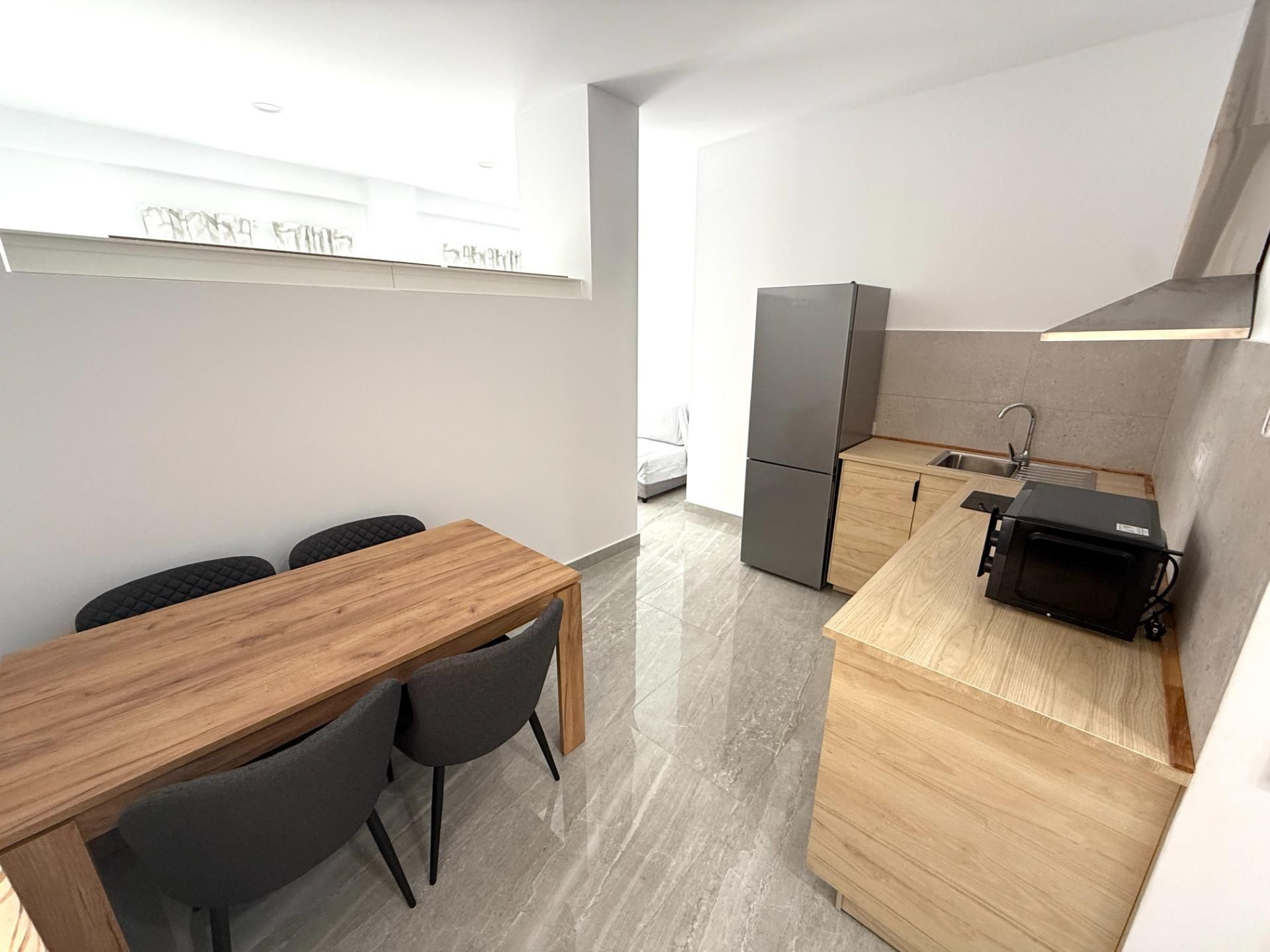 Kitchen of Apartment to rent in  Cádiz Capital