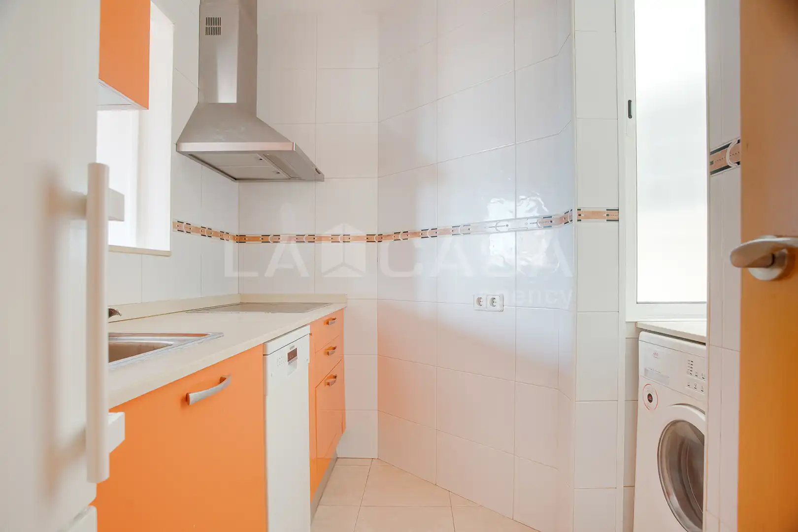 Cocina de Piso en venta en Barcelona con Calefacción y Balcón