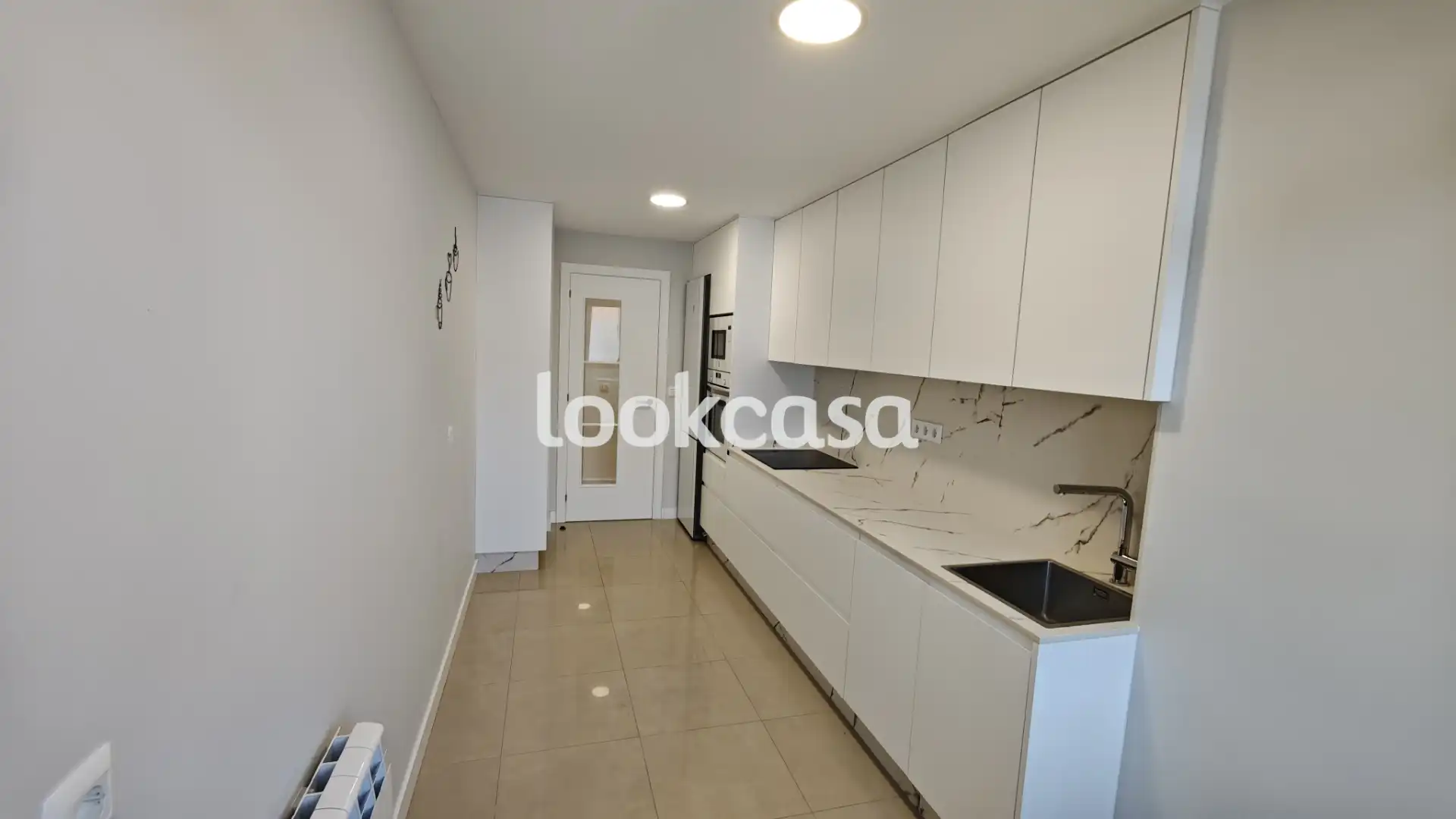 Cocina de Piso en venta en Poio con Calefacción, Parquet y Horno