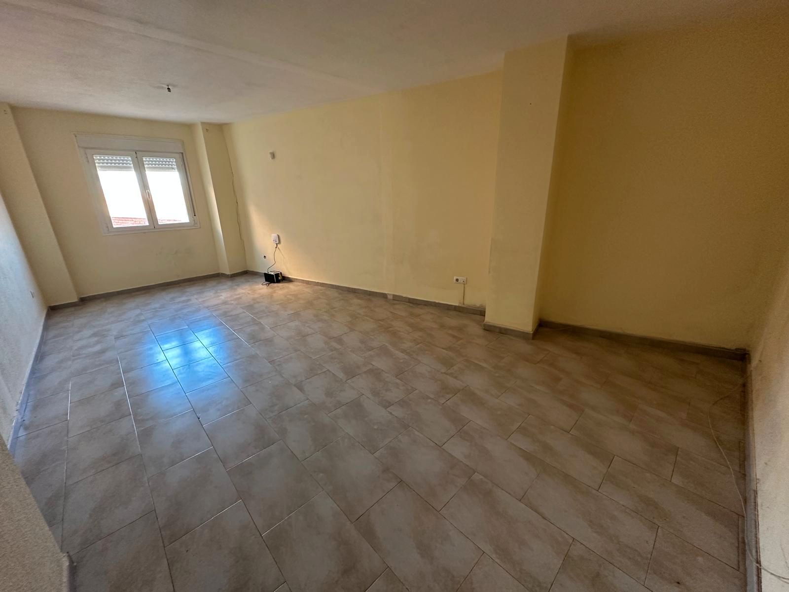 Flat for sale in Recas  with Air Conditioner and Heating