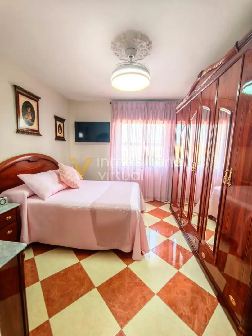 Schlafzimmer von Wohnung zum Verkauf in Lucena