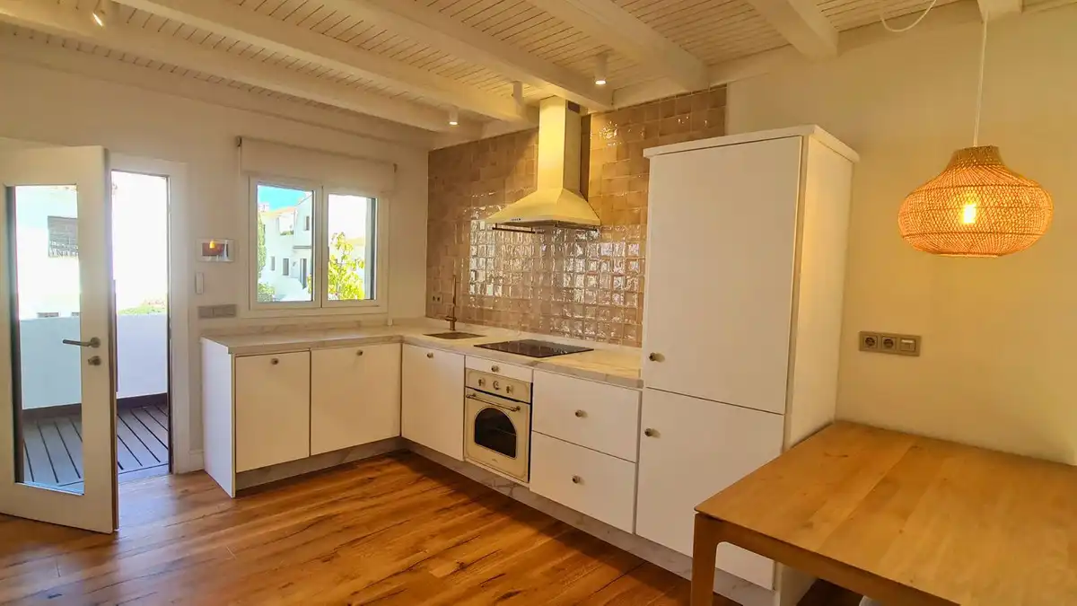 Piso en venta en Calle Bermeja 20, imagen 2