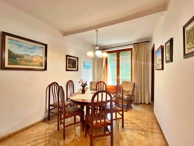 Casa-chalet en Venta en Caseres