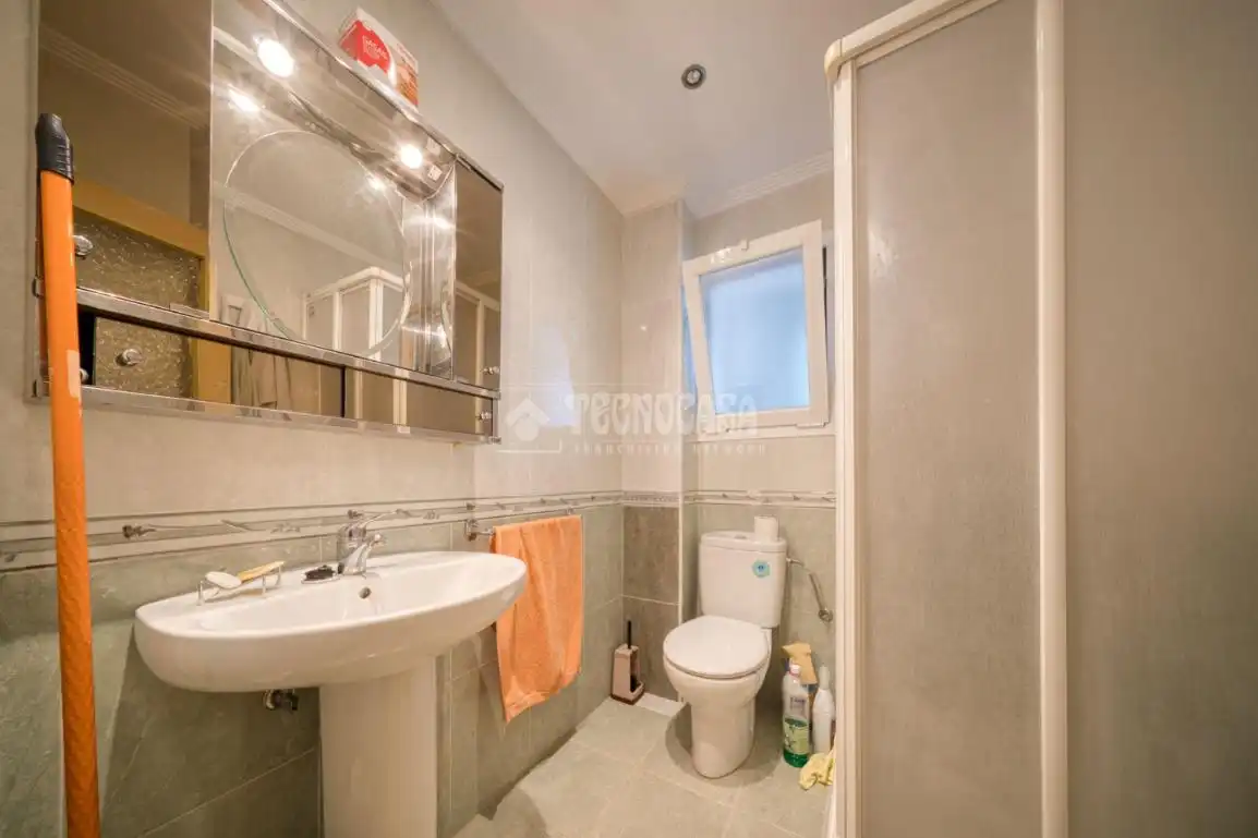 Baño de Piso en venta en Valladolid con Calefacción