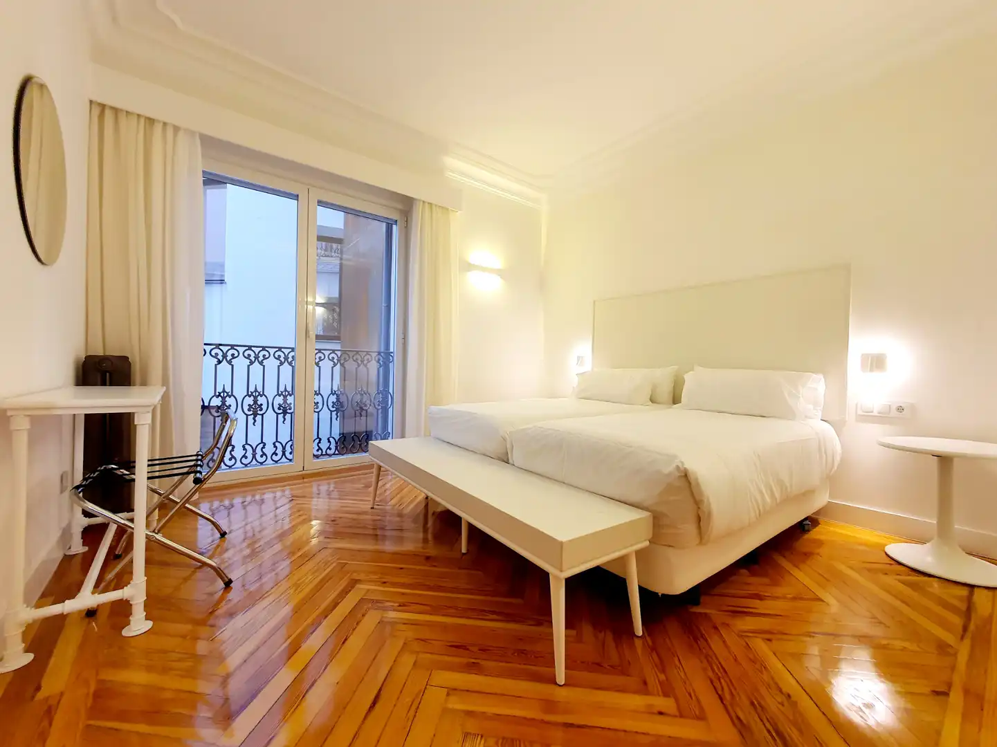 Schlafzimmer von Wohnungen zur Miete in Madrid mit Klimaanlage, Heizung und Möbliert