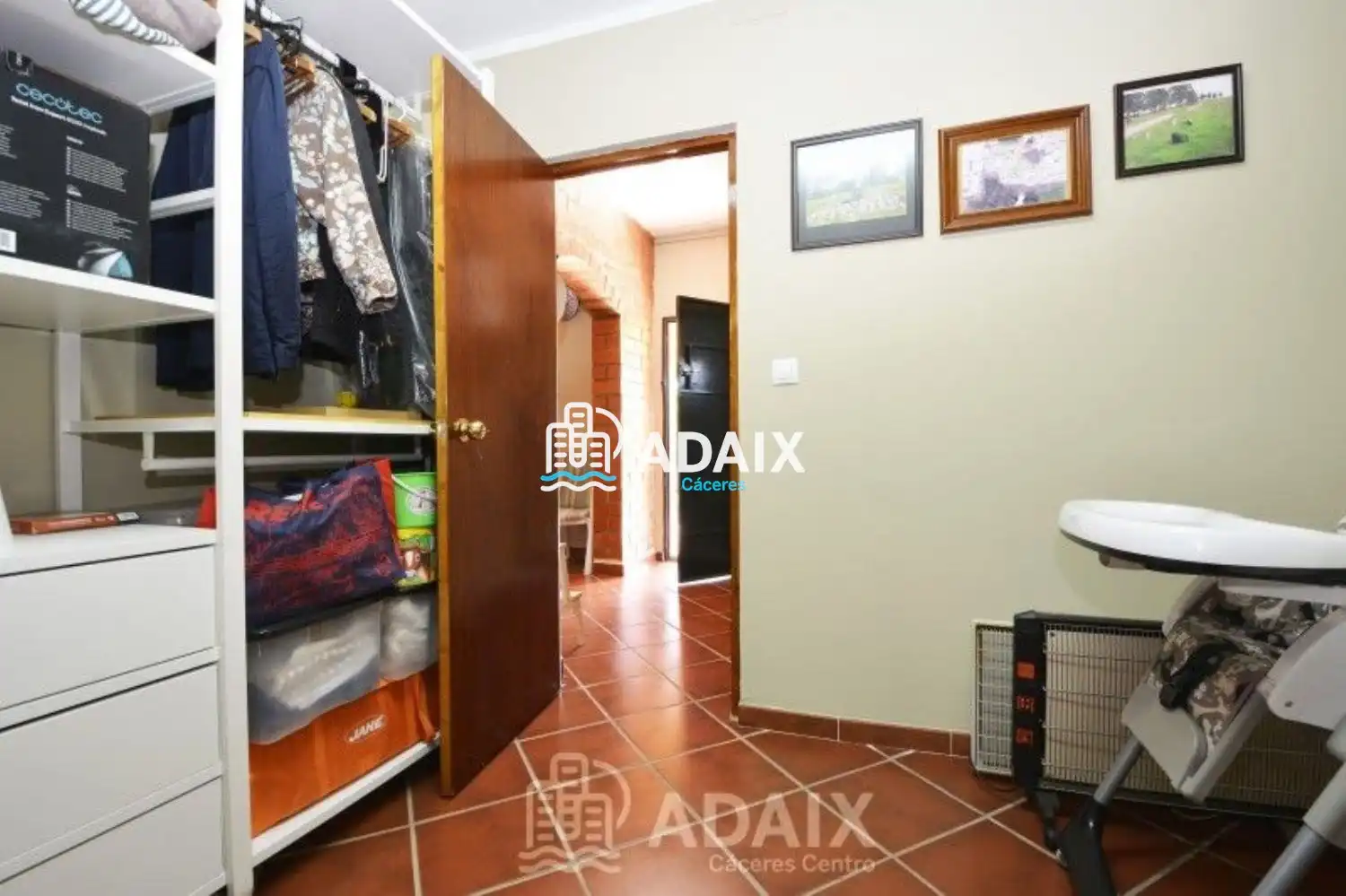 Jardí de Casa o xalet en venda en Cáceres amb Aire condicionat, Terrassa i Traster