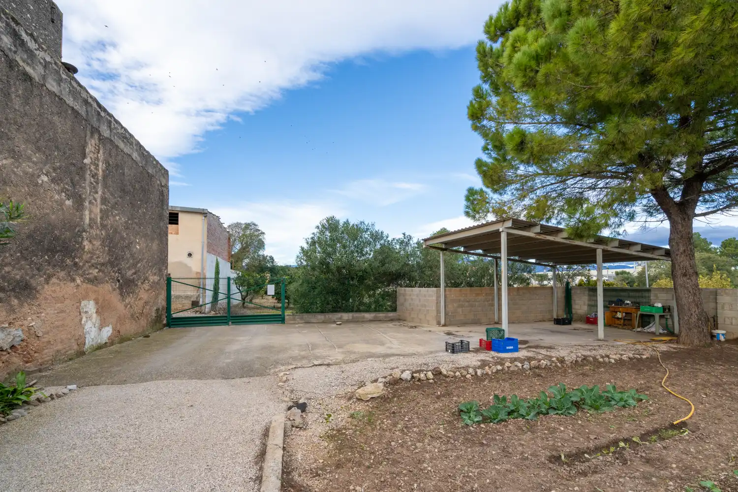 Parking de Casa o chalet en venta en Santa Bàrbara con Calefacción, Jardín privado y Terraza