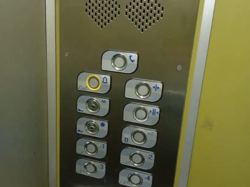 Parkplatz von Garage zur Miete in Donostia - San Sebastián  mit Alarm